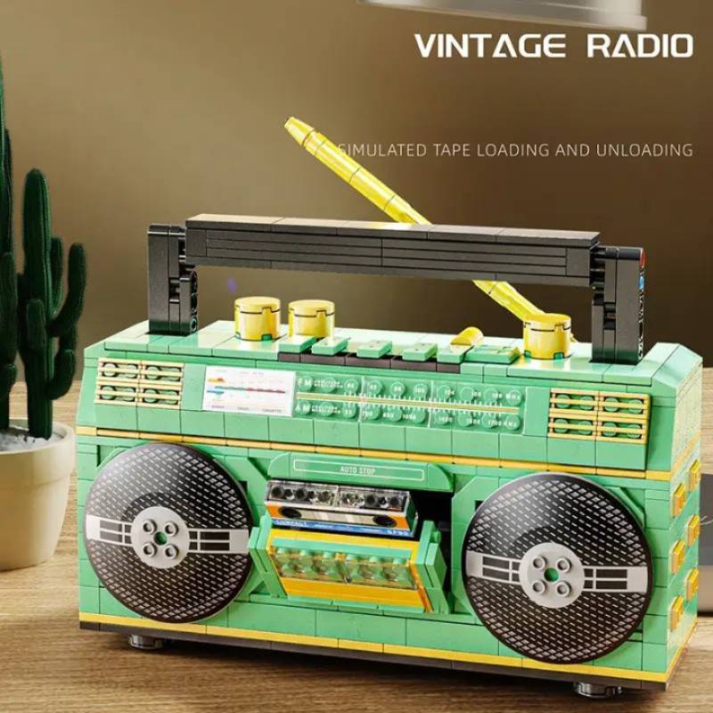 T2111 — Vintage Radio | Building Block Model